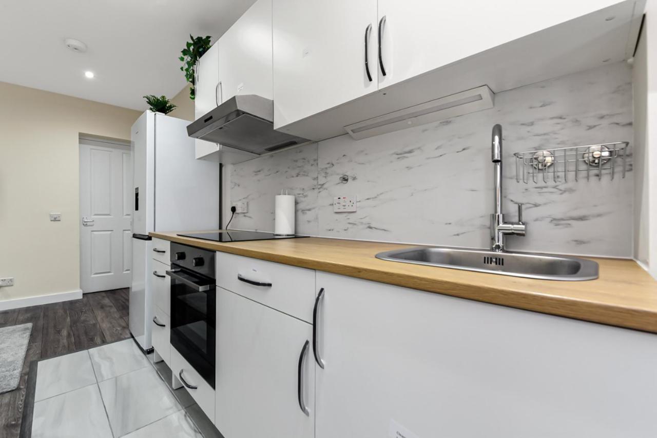 Family Friendly, Zone 2, 2 Beds, Overground 伦敦 外观 照片