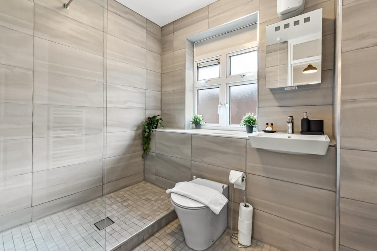 Family Friendly, Zone 2, 2 Beds, Overground 伦敦 外观 照片