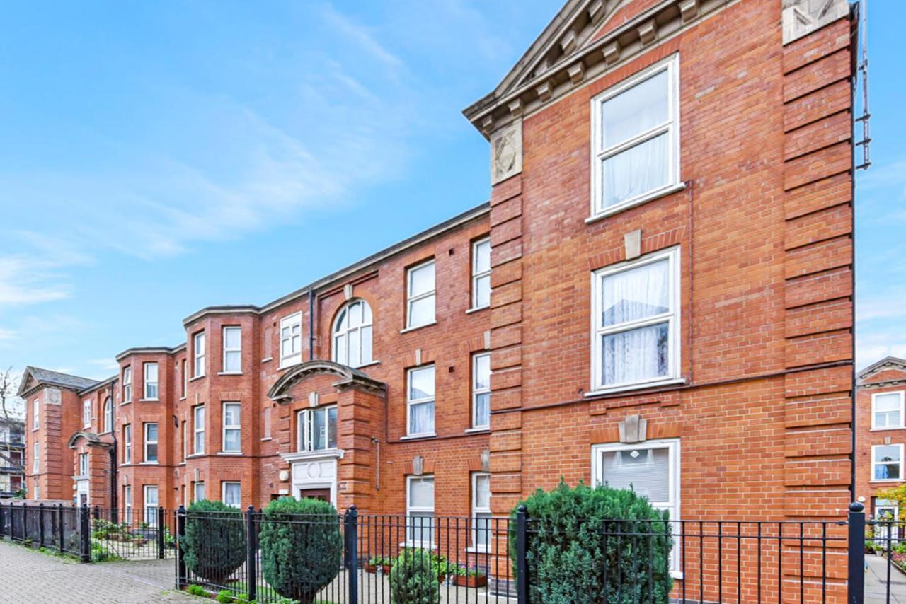 Family Friendly, Zone 2, 2 Beds, Overground 伦敦 外观 照片