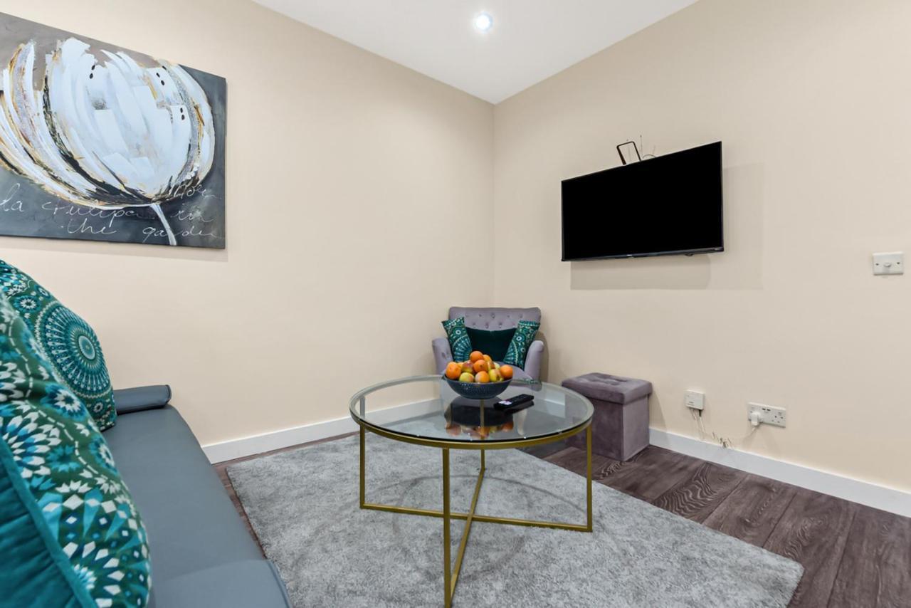 Family Friendly, Zone 2, 2 Beds, Overground 伦敦 外观 照片